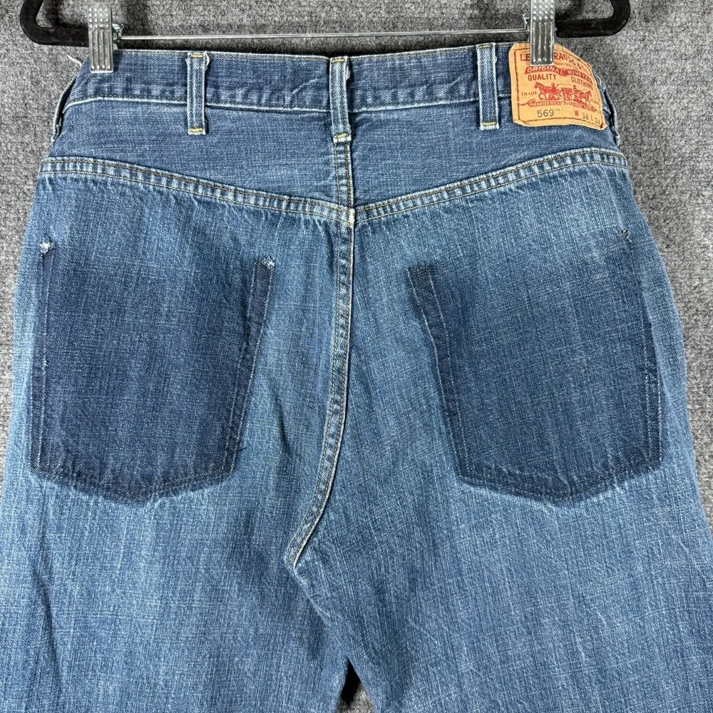 Levis 569 Loose Straight Leg Jeans Blue Denim Medium Wash Mens 38x34 **Read